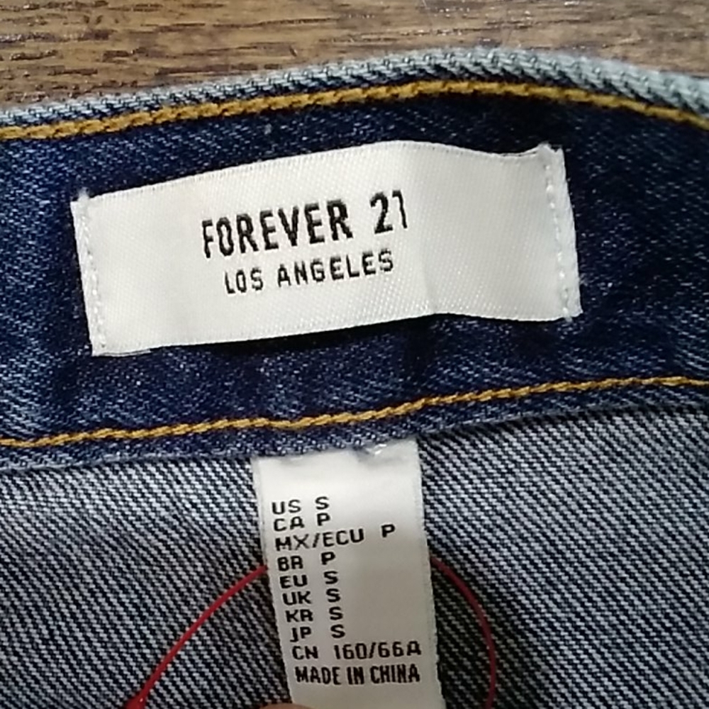 Forever 21 Denim Collection Jean skirt Size Small - Picture 3 of 5